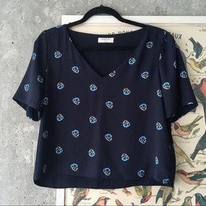 BABATON ARITZIA Cropped Navy Blue Floral Top
